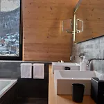 Hotel Unique Post