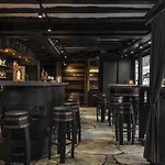 Hotel Unique Post 4*