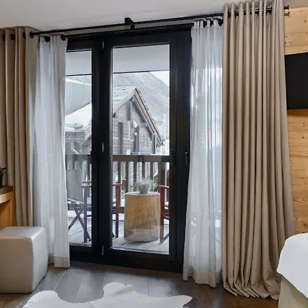 Hotel Unique Post 4*