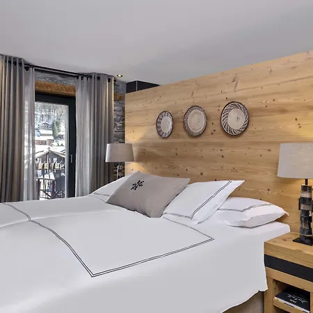 Unique Post Hotel