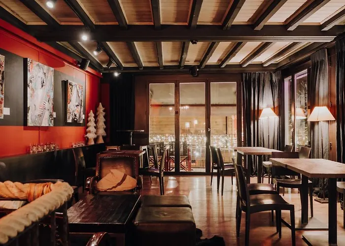 Unique Post Hotel 4*