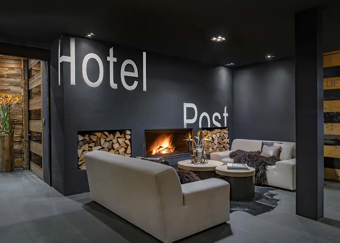 Hotel Unique Post 4*