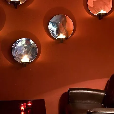 Unique Post Hotel
