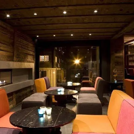 Unique Post Hotel 4*