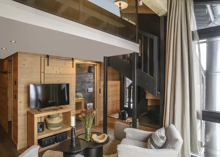 Hotel Unique Post 4*